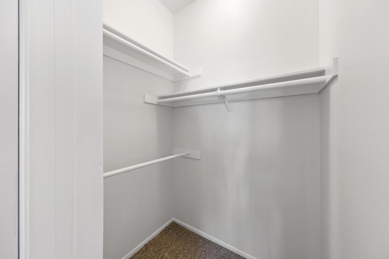 Beverly Hills 2 Bed 2 Bath Penthouse With Den And Parking 414 로스앤젤레스 외부 사진
